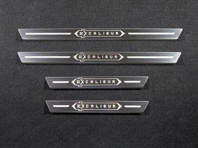 Накладки на пороги с гибом лист шлифованный надпись Excalibur 4 штуки ТСС для Toyota Land Cruiser 200 Excalibur 2017-2021